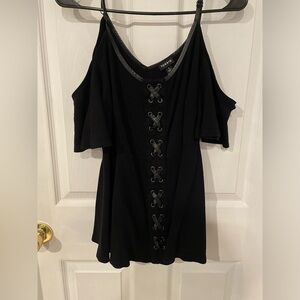 Torrid black sz 1 cold shoulder shirt with faux leather lacing
